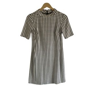 American Living Black & White Houndstooth Sheath Dress - Size 2